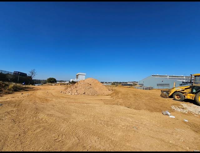 3,000M² WAREHOUSE TO LET IN COSMO BUSINESS PARK